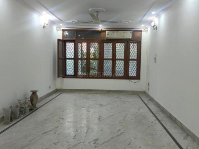 2 BHK Apartment in Sarita Vihar for rent New Delhi. The reference number is 19696038