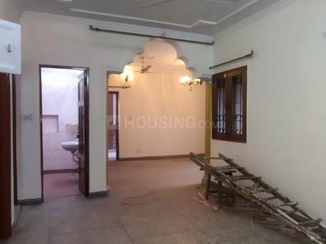 2 BHK Apartment in Sarita Vihar for rent New Delhi. The reference number is 19986801