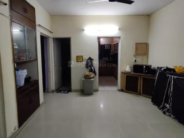 2 BHK Apartment in Sarita Vihar for rent New Delhi. The reference number is 19915746