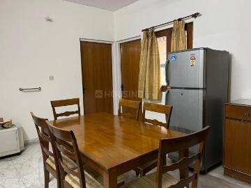 2 BHK Apartment in Sarita Vihar for rent New Delhi. The reference number is 20410349
