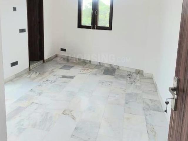 2 BHK Apartment in Sarita Vihar for rent New Delhi. The reference number is 20686884