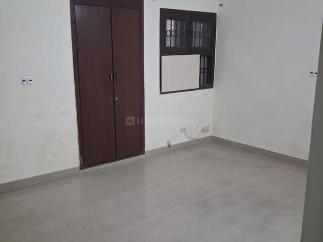 2 BHK Apartment in Sarita Vihar for rent New Delhi. The reference number is 20893446