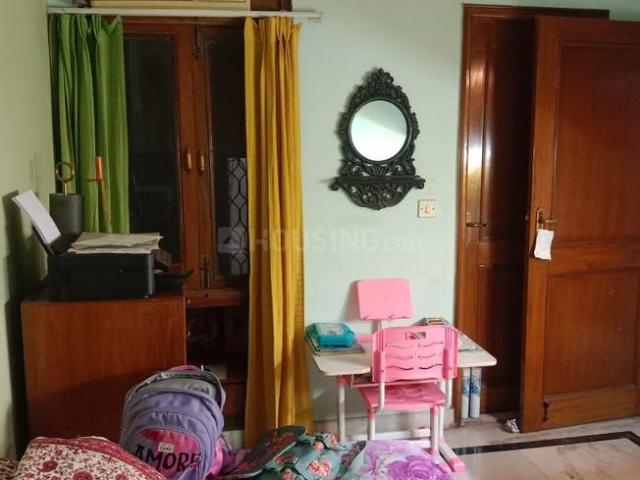 2 BHK Apartment in Sarita Vihar for rent New Delhi. The reference number is 21277494