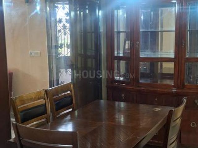 2 BHK Apartment in Sarita Vihar for resale New Delhi. The reference number is 19776077