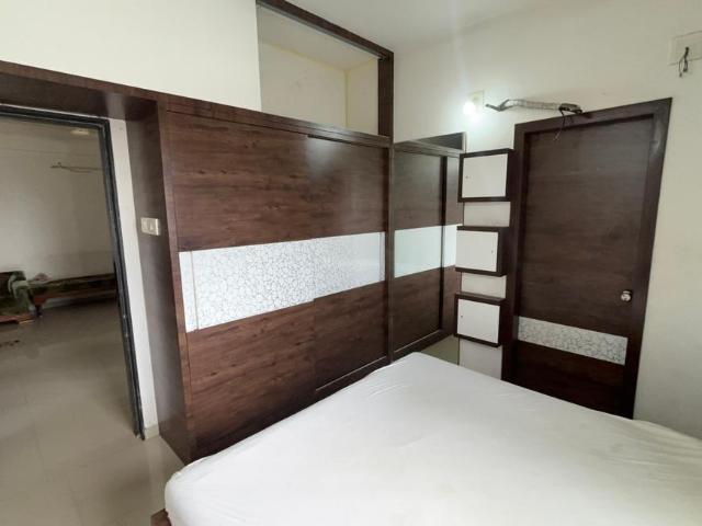 2 BHK Apartment in Science City for rent Ahmedabad. The reference number is 21146154