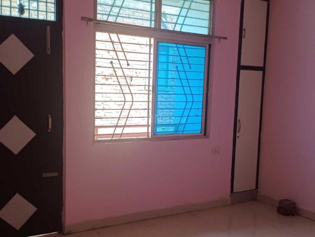 2 BHK Apartment in Sealdah for rent Kolkata. The reference number is 20598566