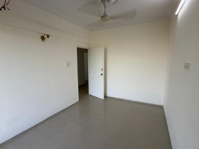 2 BHK Apartment in Seawoods for rent Navi Mumbai. The reference number is 21100683