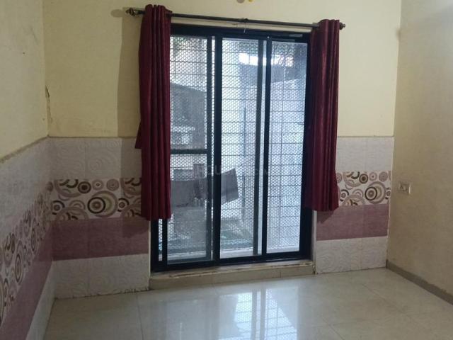 2 BHK Apartment in Seawoods for rent Navi Mumbai. The reference number is 21174379