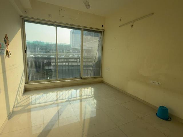 2 BHK Apartment in Seawoods for rent Navi Mumbai. The reference number is 21265119