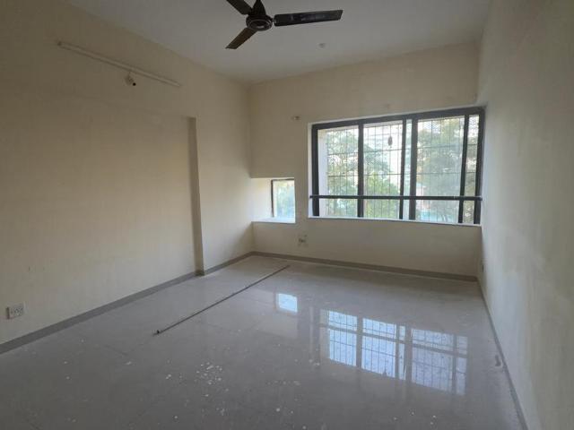 2 BHK Apartment in Seawoods for rent Navi Mumbai. The reference number is 21281376