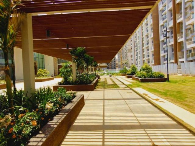 2 BHK Apartment in Seawoods for resale Navi Mumbai. The reference number is 17005528