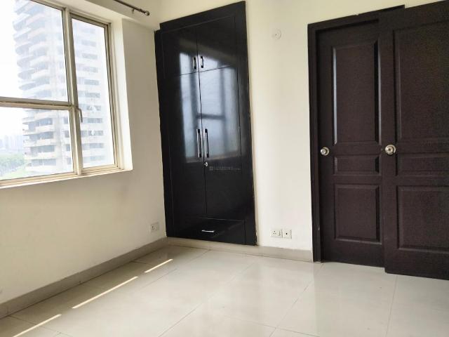 2 BHK Apartment in Sector 143 for rent Noida. The reference number is 20788307