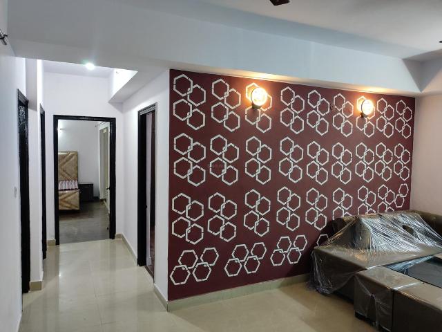 2 BHK Apartment in Sector 143 for rent Noida. The reference number is 20723159
