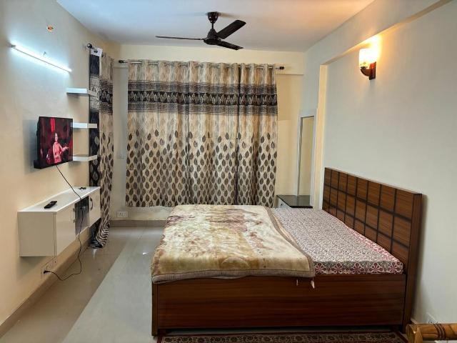 2 BHK Apartment in Sector 143 for rent Noida. The reference number is 20834083