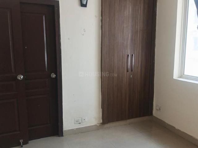 2 BHK Apartment in Sector 143 for rent Noida. The reference number is 20940840