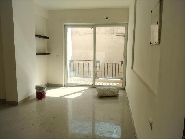 2 BHK Apartment in Sector 143 for rent Noida. The reference number is 21347241