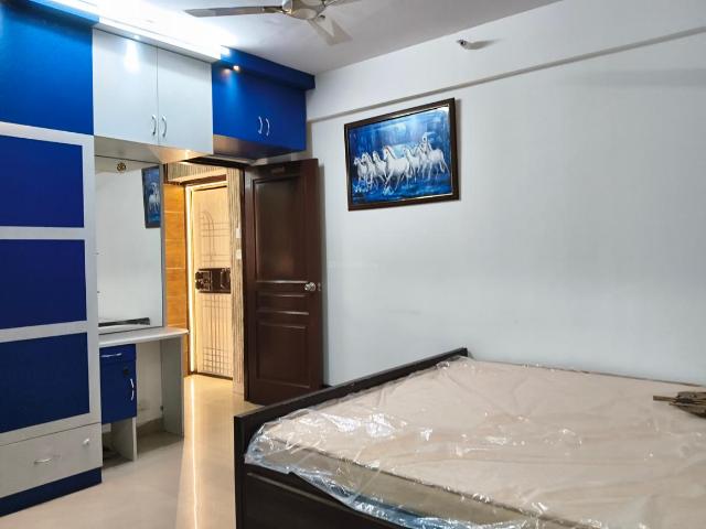 2 BHK Apartment in Sector 143 for rent Noida. The reference number is 21331966