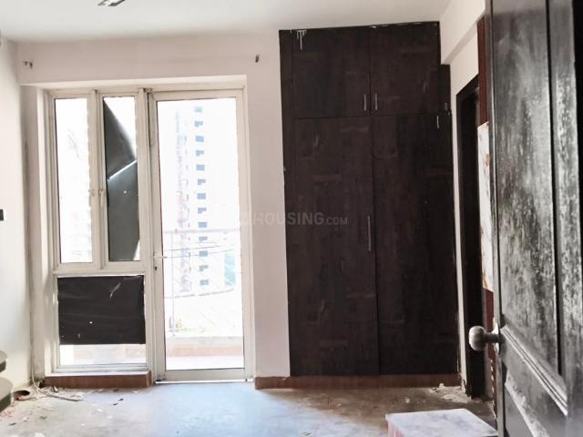 2 BHK Apartment in Sector 143 for rent Noida. The reference number is 21332012