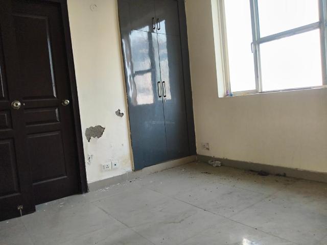 2 BHK Apartment in Sector 143 for rent Noida. The reference number is 21332017