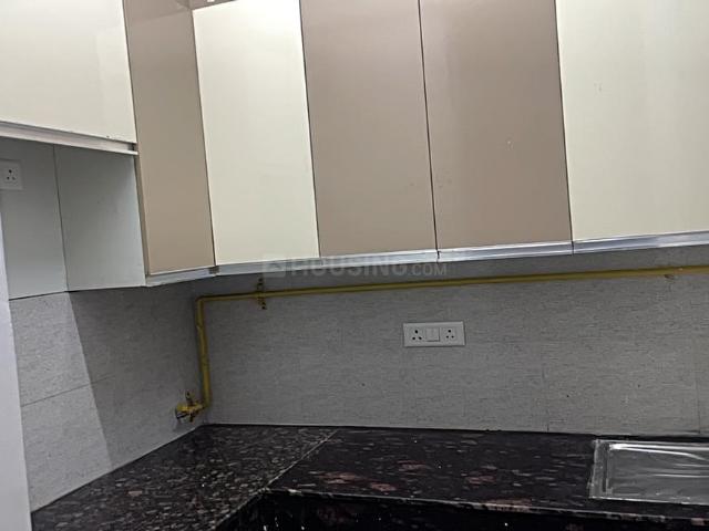 2 BHK Apartment in Sector 143B for rent Noida. The reference number is 18480528