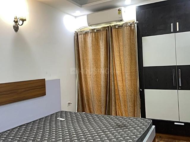 2 BHK Apartment in Sector 143B for rent Noida. The reference number is 19791798