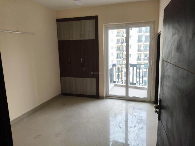 2 BHK Apartment in Sector 143B for rent Noida. The reference number is 19898527