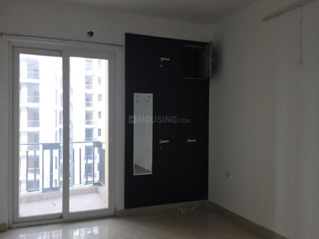 2 BHK Apartment in Sector 143B for rent Noida. The reference number is 20414909