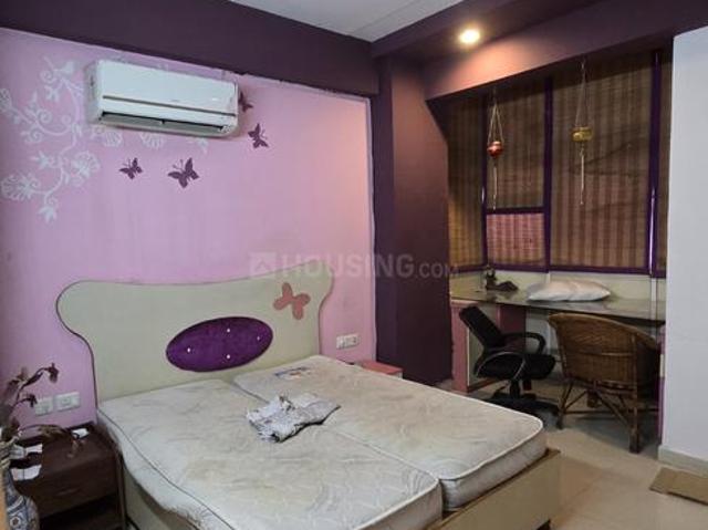 2 BHK Apartment in Sector 143B for rent Noida. The reference number is 20714372