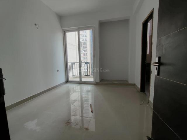 2 BHK Apartment in Sector 143B for rent Noida. The reference number is 21111706