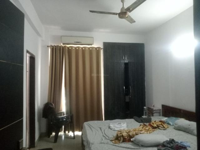 2 BHK Apartment in Sector 143B for rent Noida. The reference number is 21135914