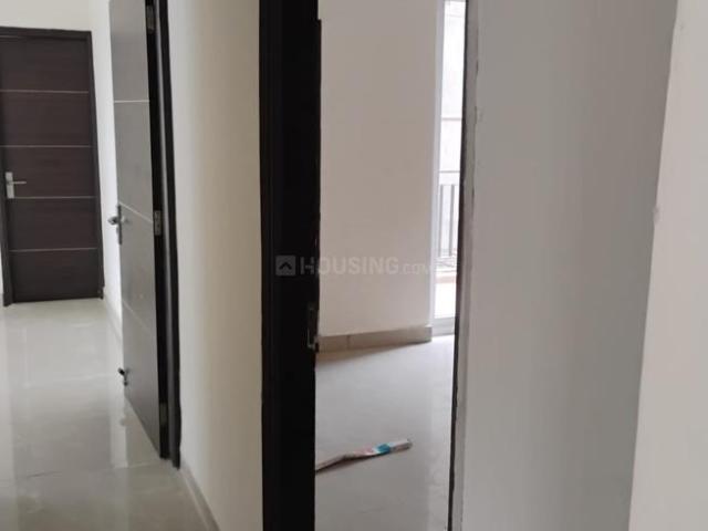 2 BHK Apartment in Sector 143B for rent Noida. The reference number is 21196824