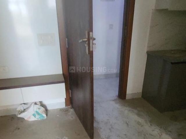 2 BHK Apartment in Sector 14 Dwarka for resale New Delhi. The reference number is 19913784