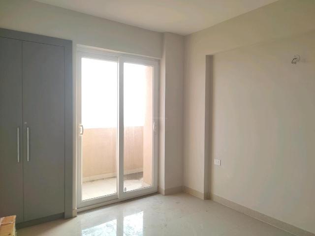 2 BHK Apartment in Sector 150 for rent Noida. The reference number is 16530887