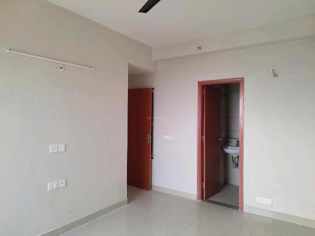 2 BHK Apartment in Sector 150 for rent Noida. The reference number is 17090586