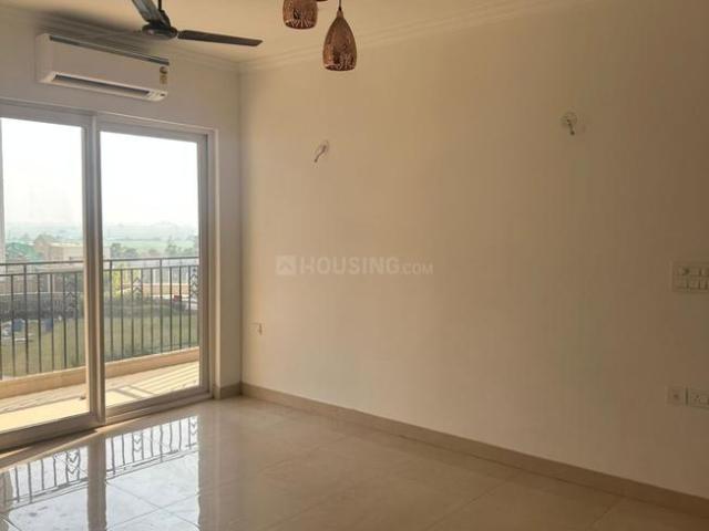 2 BHK Apartment in Sector 150 for rent Noida. The reference number is 19239617