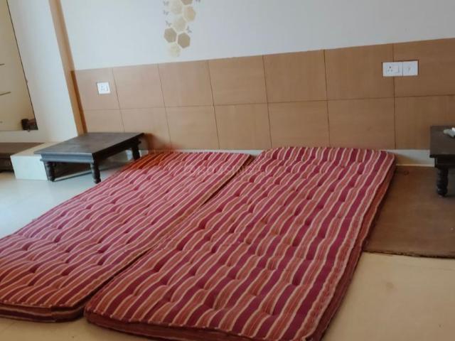 2 BHK Apartment in Sector 150 for rent Noida. The reference number is 20447422