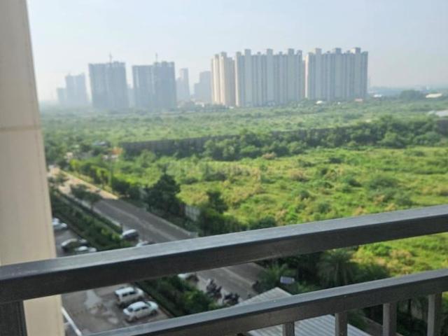 2 BHK Apartment in Sector 150 for rent Noida. The reference number is 20631536