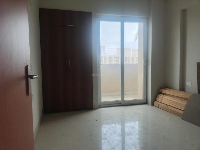 2 BHK Apartment in Sector 150 for rent Noida. The reference number is 21057907