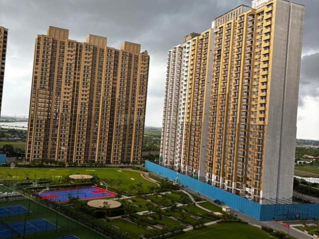 2 BHK Apartment in Sector 150 for rent Noida. The reference number is 21020295