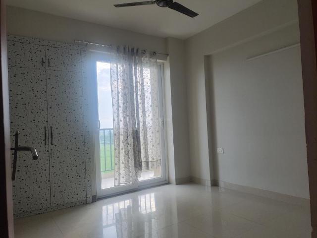 2 BHK Apartment in Sector 150 for rent Noida. The reference number is 21037402