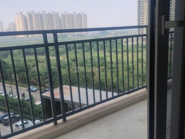 2 BHK Apartment in Sector 150 for rent Noida. The reference number is 21285121