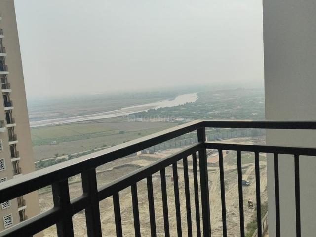 2 BHK Apartment in Sector 150 for rent Noida. The reference number is 21285227