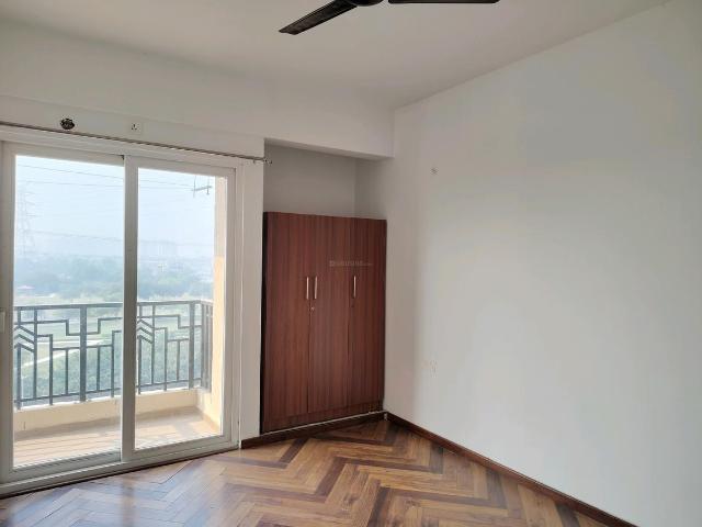 2 BHK Apartment in Sector 150 for resale Noida. The reference number is 18776127