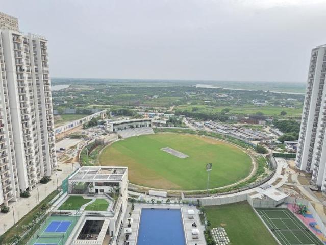 2 BHK Apartment in Sector 150 for resale Noida. The reference number is 21035204