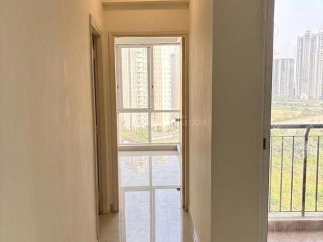 2 BHK Apartment in Sector 151 for rent Noida. The reference number is 21036409