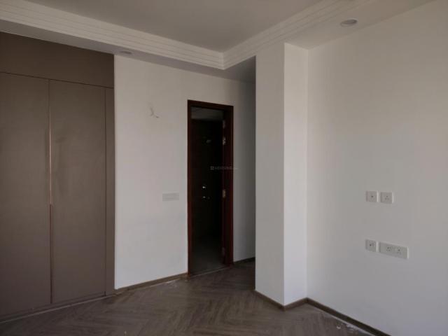 2 BHK Apartment in Sector 152 for rent Noida. The reference number is 19195854