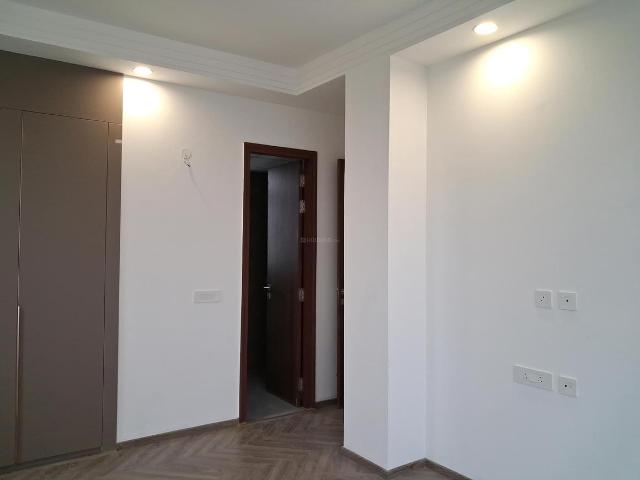2 BHK Apartment in Sector 152 for rent Noida. The reference number is 20766105