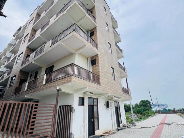 2 BHK Apartment in Sector 155 for resale Noida. The reference number is 20695649