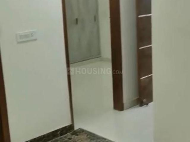 2 BHK Apartment in Sector 15 Dwarka for rent New Delhi. The reference number is 21114147