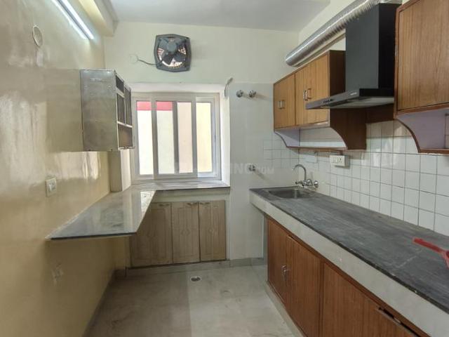 2 BHK Apartment in Sector 15 for rent Gurgaon. The reference number is 19782710